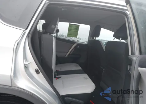 2018 Toyota Rav4 Xle z USA, uszkodzony, nr VIN 2T3WFREV7JW424161